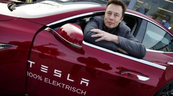 Miliardář Elon Musk Trumpovi oznámil, že vzhledem k vypovězení klimatické dohody už s jeho podporou Trump do budoucna nemůže počítat.