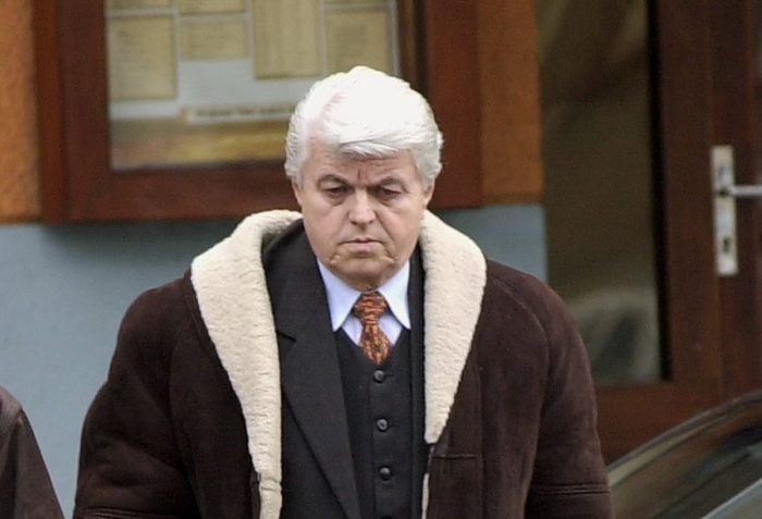 Muž, který propojil Mečiara s nejvlivnějšími mafiánskými bossy Slovenska: Jaroslav Svěchota. Muž, který propojil Mečiara s nejvlivnějšími mafiánskými bossy Slovenska: Jaroslav Svěchota.