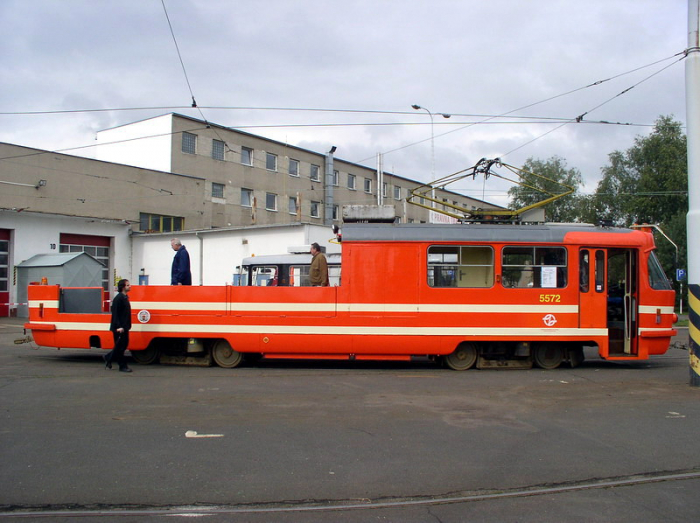 Ve své domovské vozovně na Pankráci v roce 2006