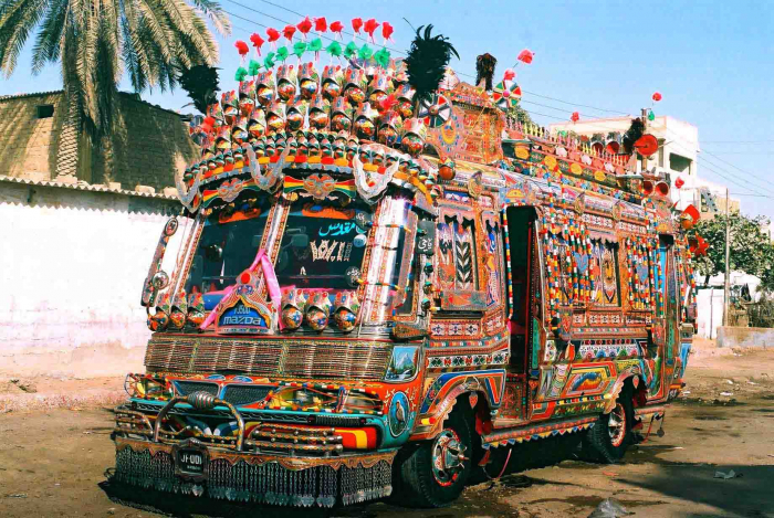 Pákistánský autobus