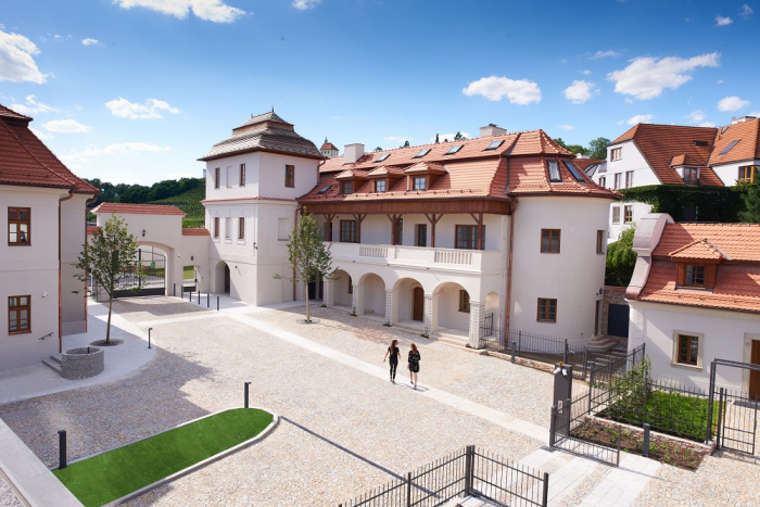 Chateau Troja Residence