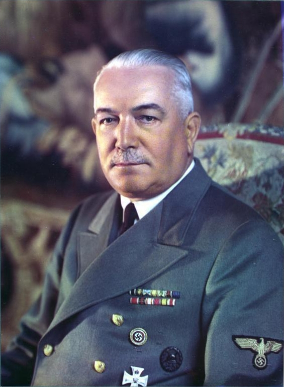 Říšský protektor Konstantin von Neurath měl v Česku nelehký úkol – udělat z Čechů Němce.