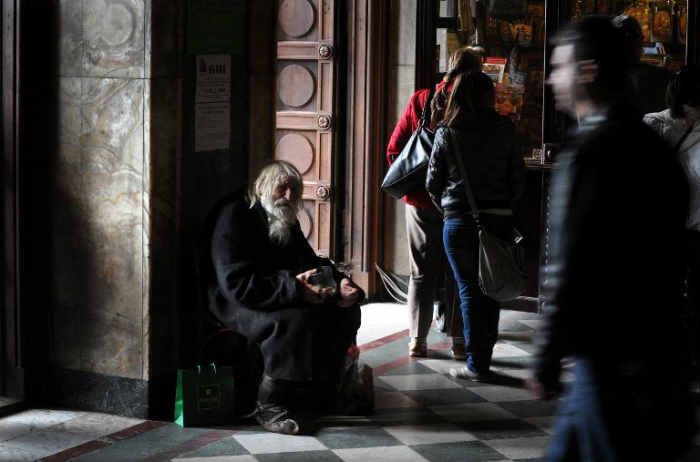 Této katedrále věnoval už půl milionu korun a v získávání darů nadále pokračuje.