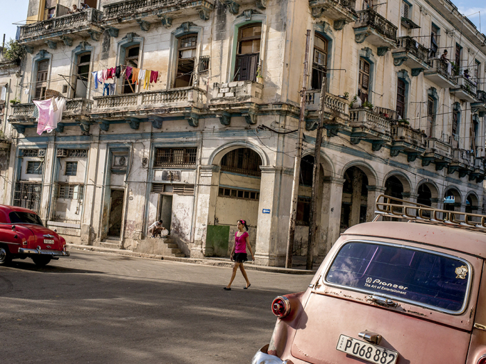 &quot;Starým auťákům říkají Kubánci máquinas - jsou všudypřítomné po celé Havaně.&quot;
