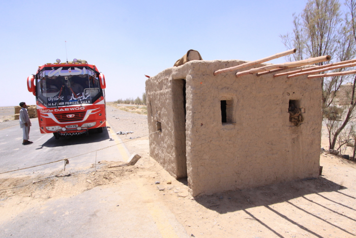 Kontrola autobusu v Balúčistánu
