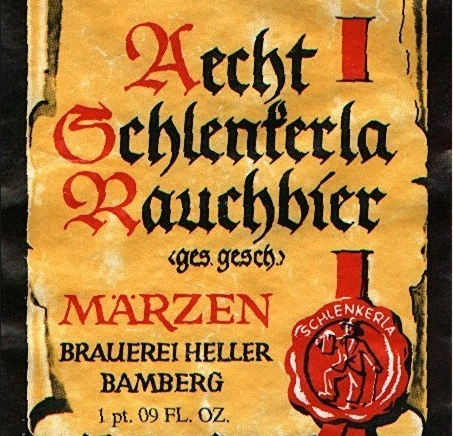 Pivní styl březňák od ikonického bavorského pivovaru Aecht Schlenkerla v Bambergu. Samozřejmě jako ostatní jejich piva je vyroben z nakuřovaných sladů, což mu dává intenzivní, ale příjemnou uzenou chuť.