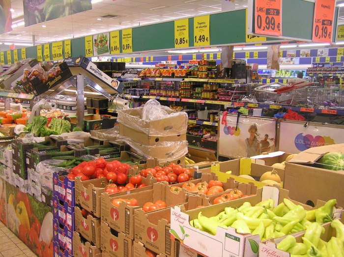 Běžný řecký supermarket.