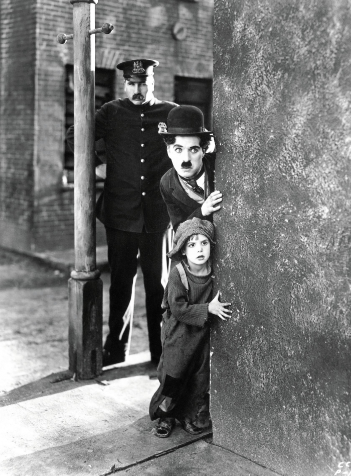 Tohle dítě bylo Chaplinovo jen na chvilku - ve filmu The Kid z roku 1921. Ve skutečnosti měl 11 vlastních. Dvě z nich zemřely.