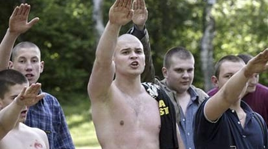 Za Chebem se už pro tyto chlapce začaly stavět koncentrační tábory. 