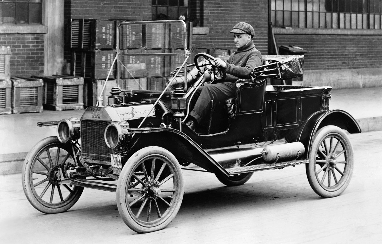 Ford Model T - automobil, který v roce 1908 změnil svět.