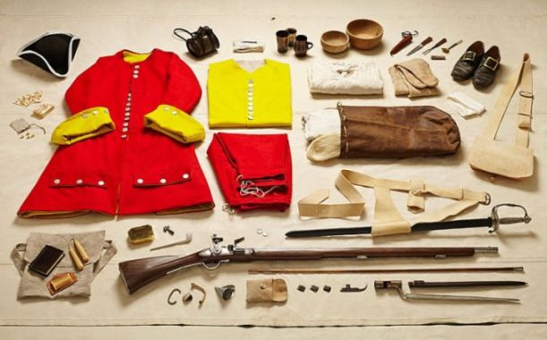 Oblek, zbraně a věci osobní potřeby stráže v bitvě u Malplaquet, 1709