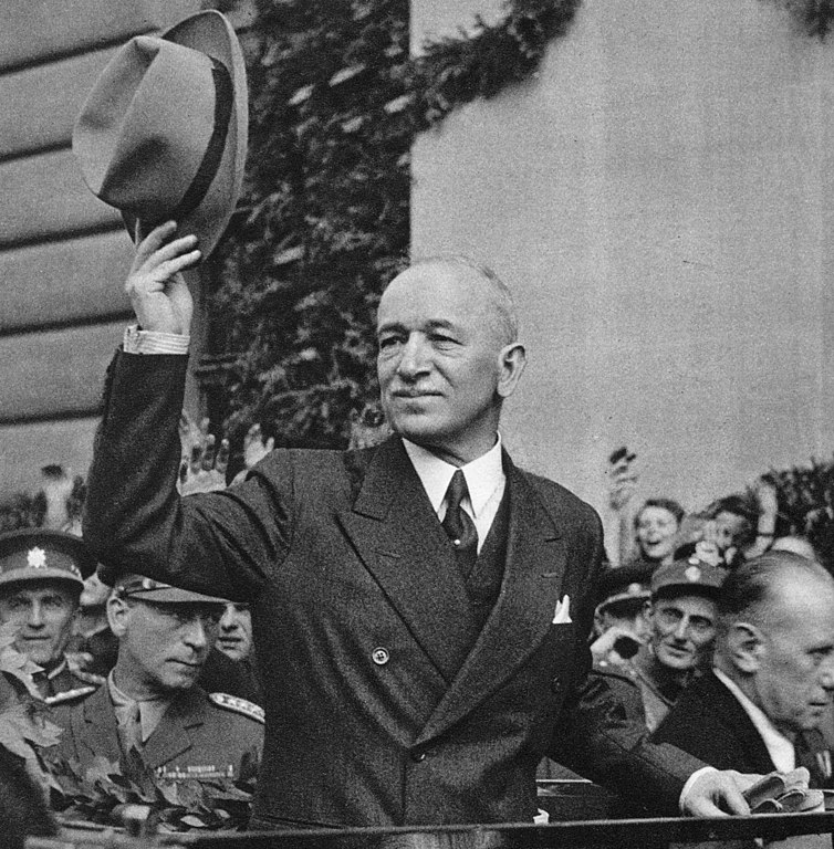 Edvard Beneš v roce 1945.