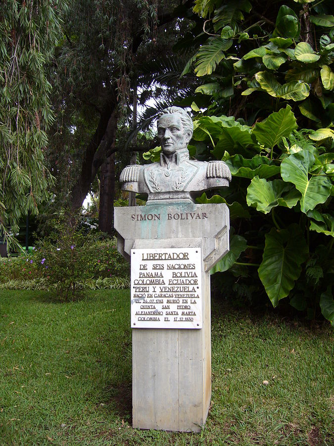 Na Madeiře. má Bolívar bustu.