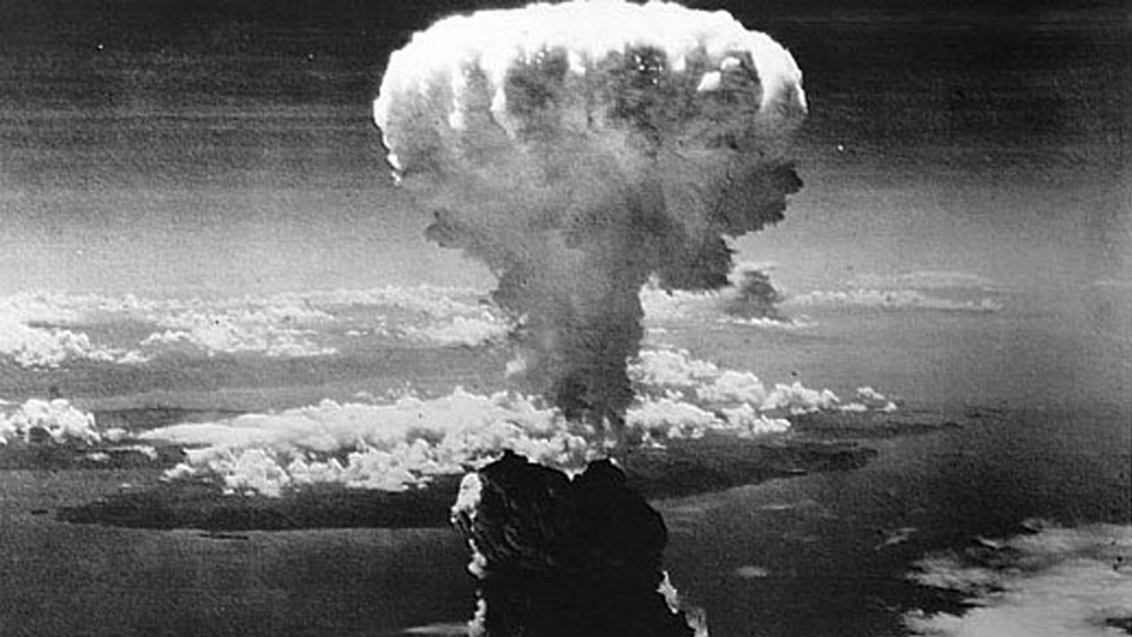Atomová bomba Little Boy byla na Hirošimu svržena 6. srpna 1945.