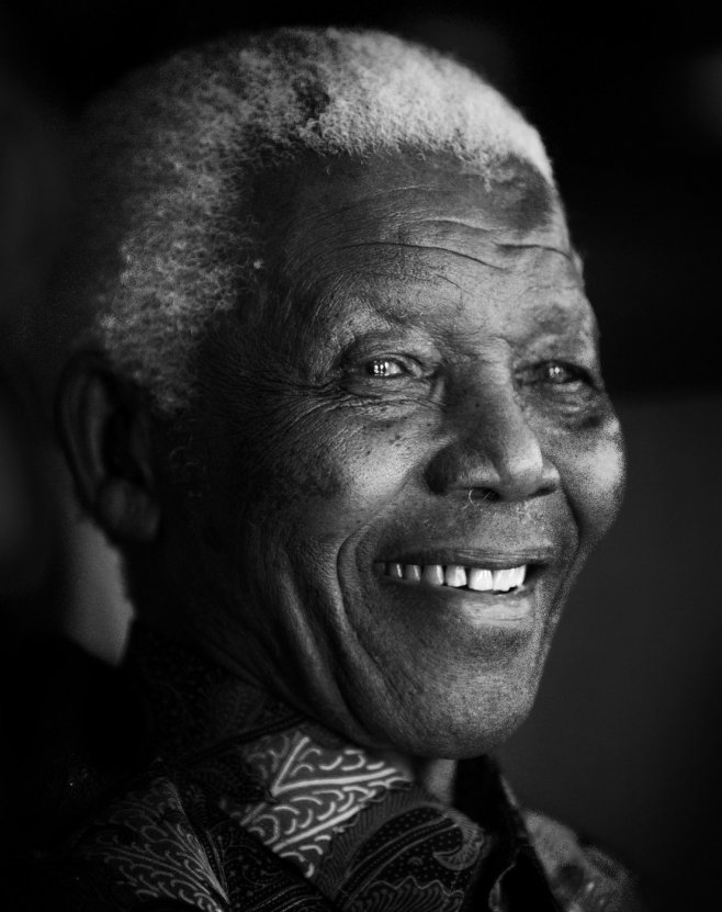 Mandela významným způsobem přispěl k přechodu k demokracii.