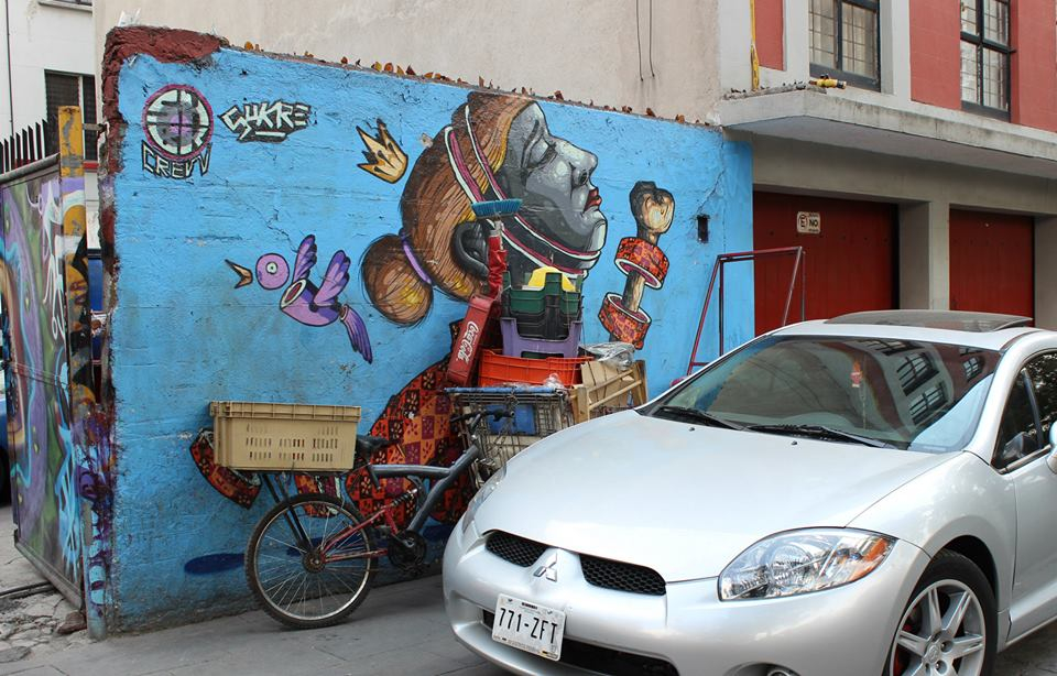 Ne vždy je možné graffiti v Mexico City vyfotit v plné kráse. Ale i tak stojí za to!