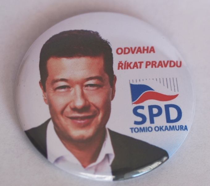 k ceně patří samozřejmě i výroční odznáček SPD