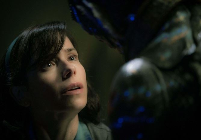 Sally Hawkins v hlavní roli němé uklízečky je fenomenální.