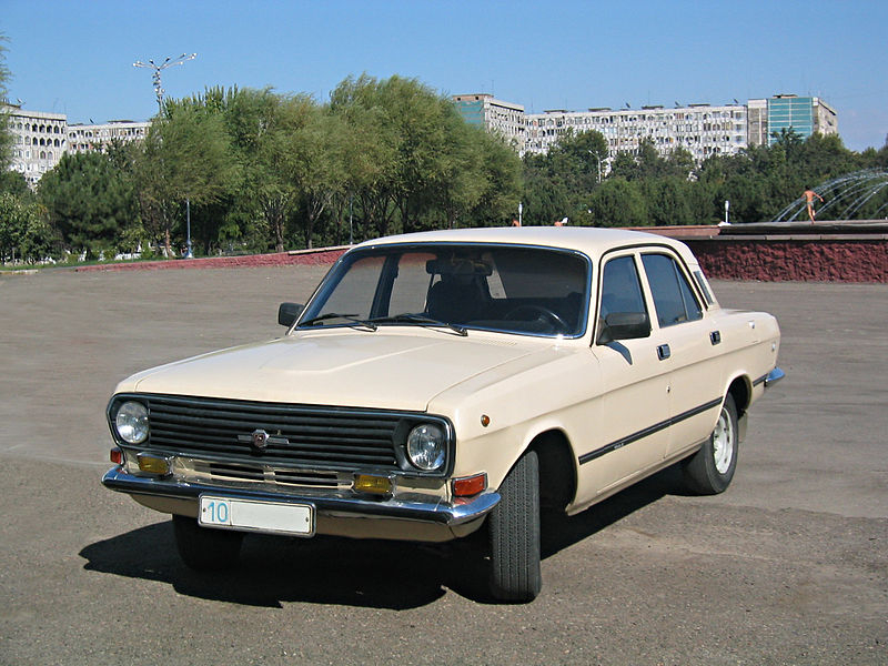Komfort nabízila i Volha GAZ 24, což byl sedan vyšší střední třídy.