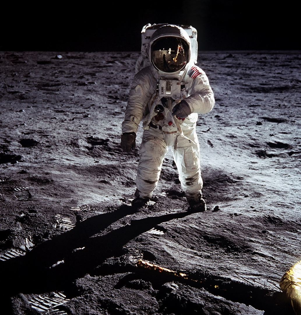 FOTO #7: Neil Armstrong a první věta G cz