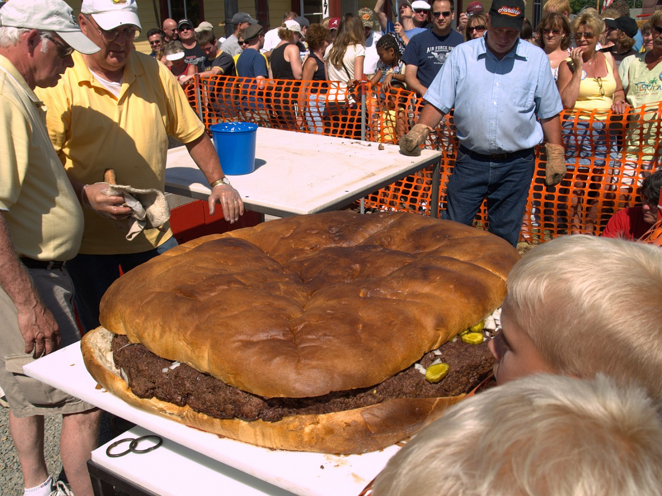 Gigantický hamburger