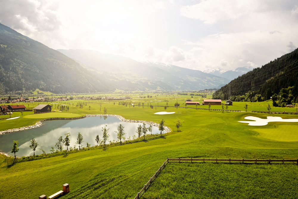 Golfová panoramata po ránu