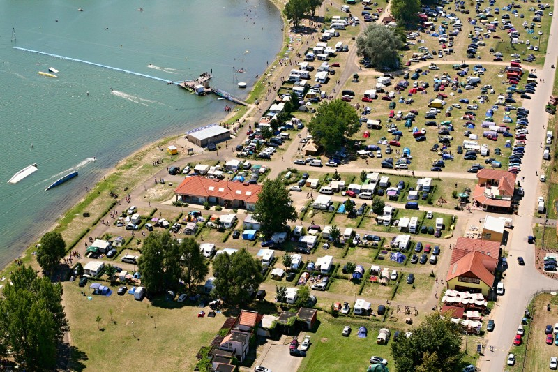 Dovolená osvobozuje