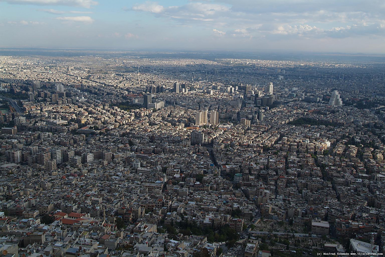 Ohyzdný Damašek z ptačí perspektivy.