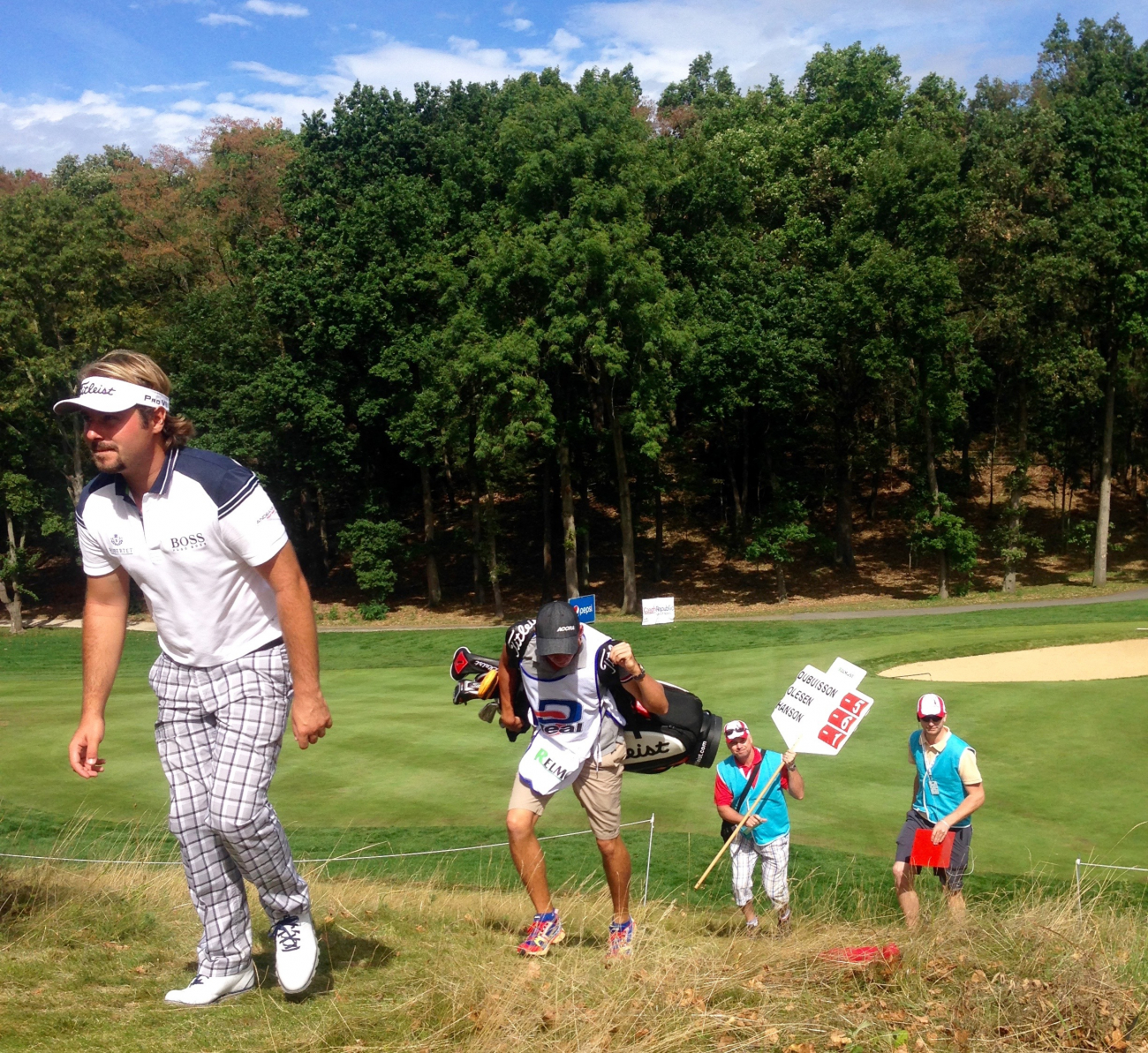 Tak tohle je Victor. Victor Dubuisson, světová špička a velmi sympatický hráč. 