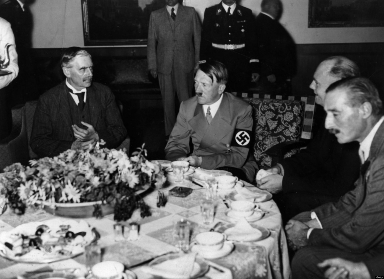Hitler sice byl vegetarián, ale alespoň s tím nebyl otravný vůči hostům a nechával jim servírovat maso.