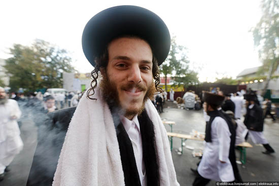Spotřeba drog v Umani během židovského svátku výrazně roste. 