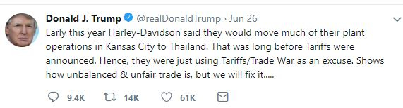Trump uvádí na Twitteru, že Harley-Davidson informoval o přesunu své výroby dlouho předtím, že bylo zvýšení cel vůbec oznámeno. V závěru tweetu vyjadřuje přesvědčení, že situaci napraví.