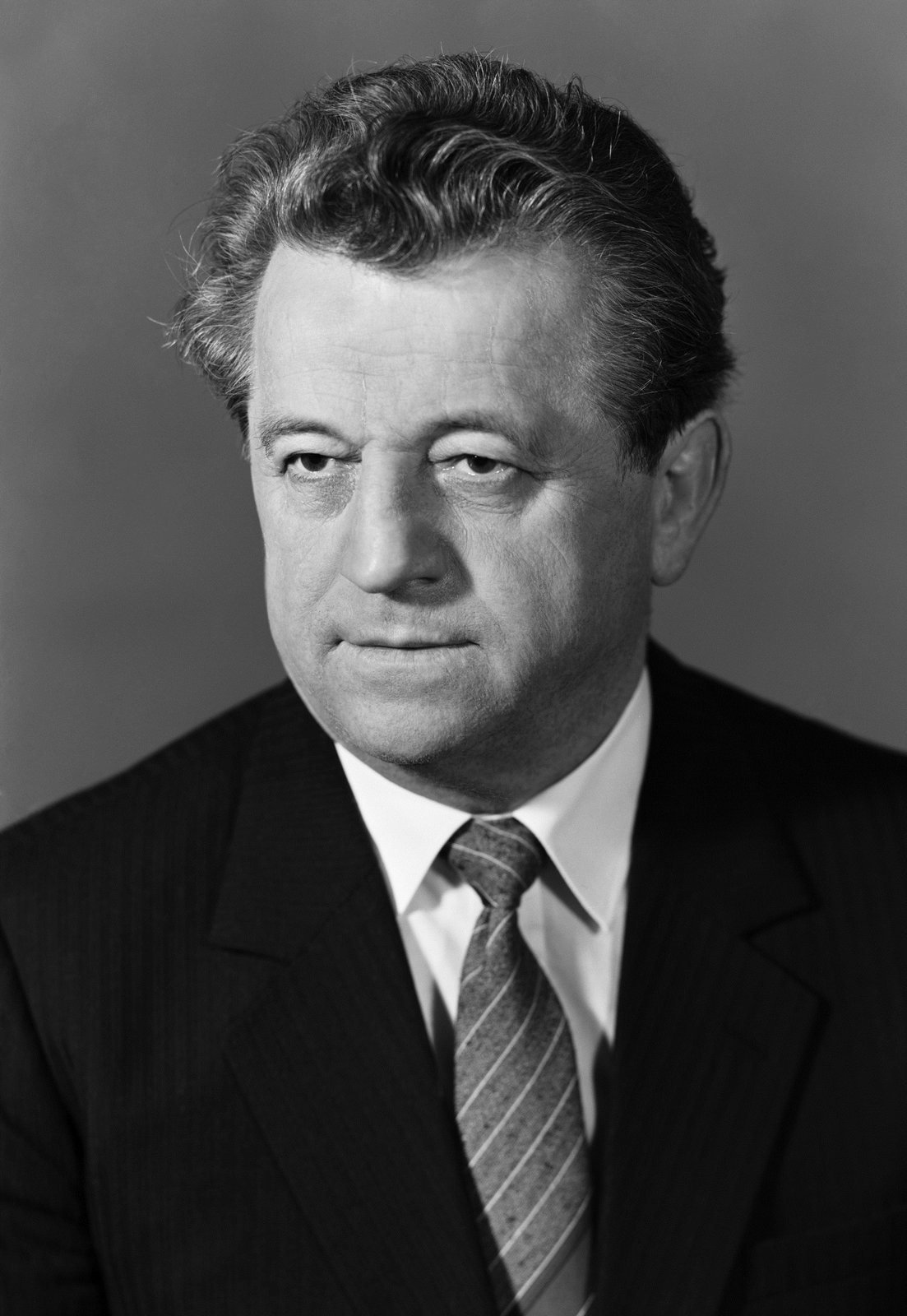 Antonín Kapek vedl už před podpisem zvacího dopisu korespondenci se sovětským vůdcem Leonidem Breněvem.