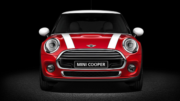 Mini Cooper se právem řadí mezi automobilové legendy. Své o tom ví i četné celebrity.