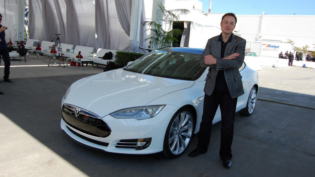 Vizionář Elon Musk je k nezastavení.