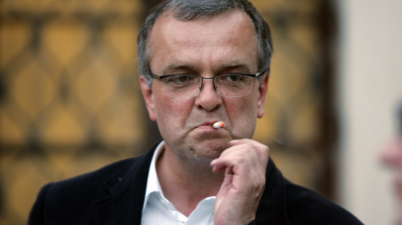 Život není snadný, když můžete za všechno. Pro posílení ANO a SPD v mandátovém a imunitním výboru hlasoval, trochu nelogicky, i Demokratický blok Miroslava Kalouska.