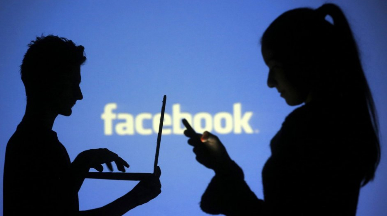 Facebook dokáže cílit reklamu i podle toho, co si s kým píšete v chatu.