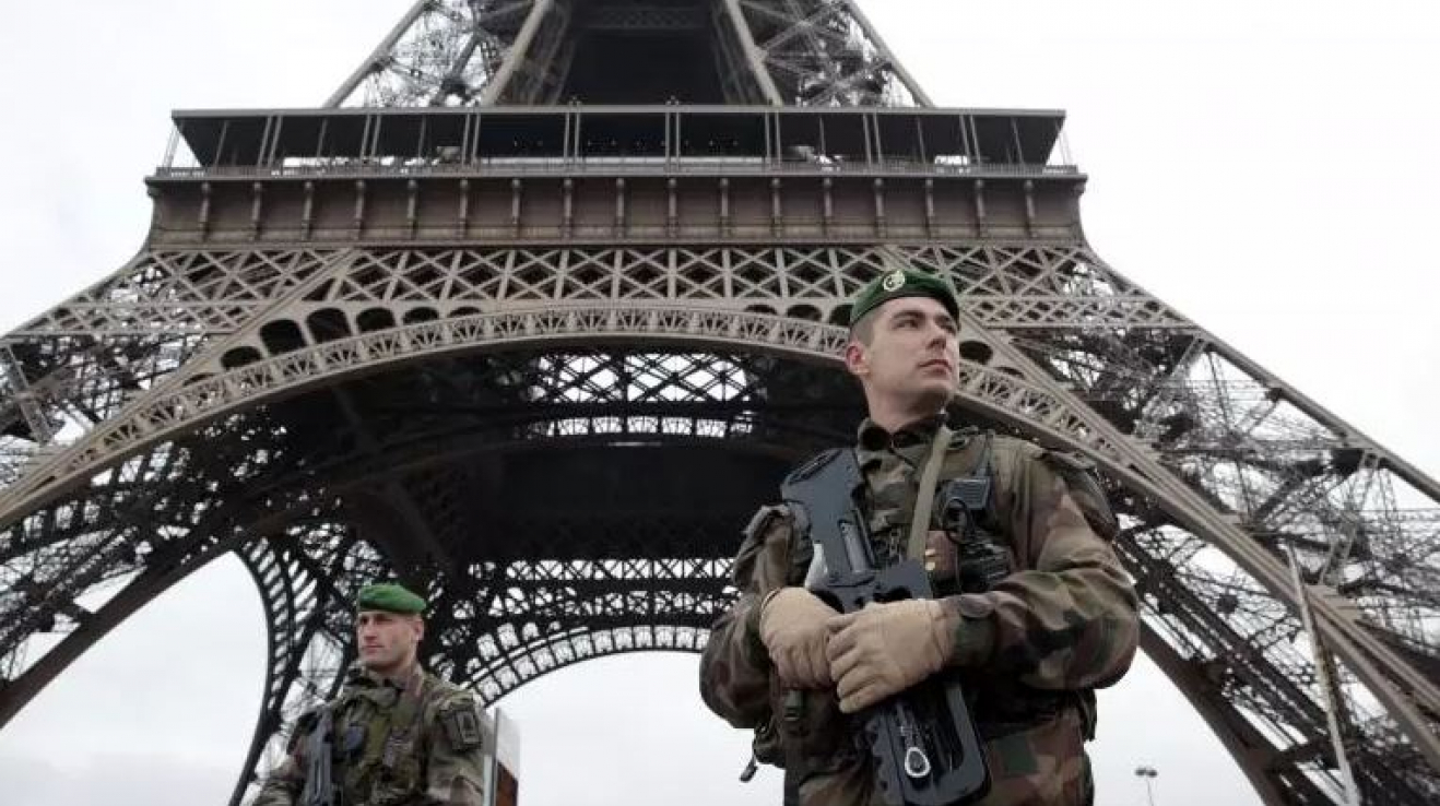 Francie opět pocítila terorismus na vlastní kůži. Ovlivní to výsledky prezidentských voleb?