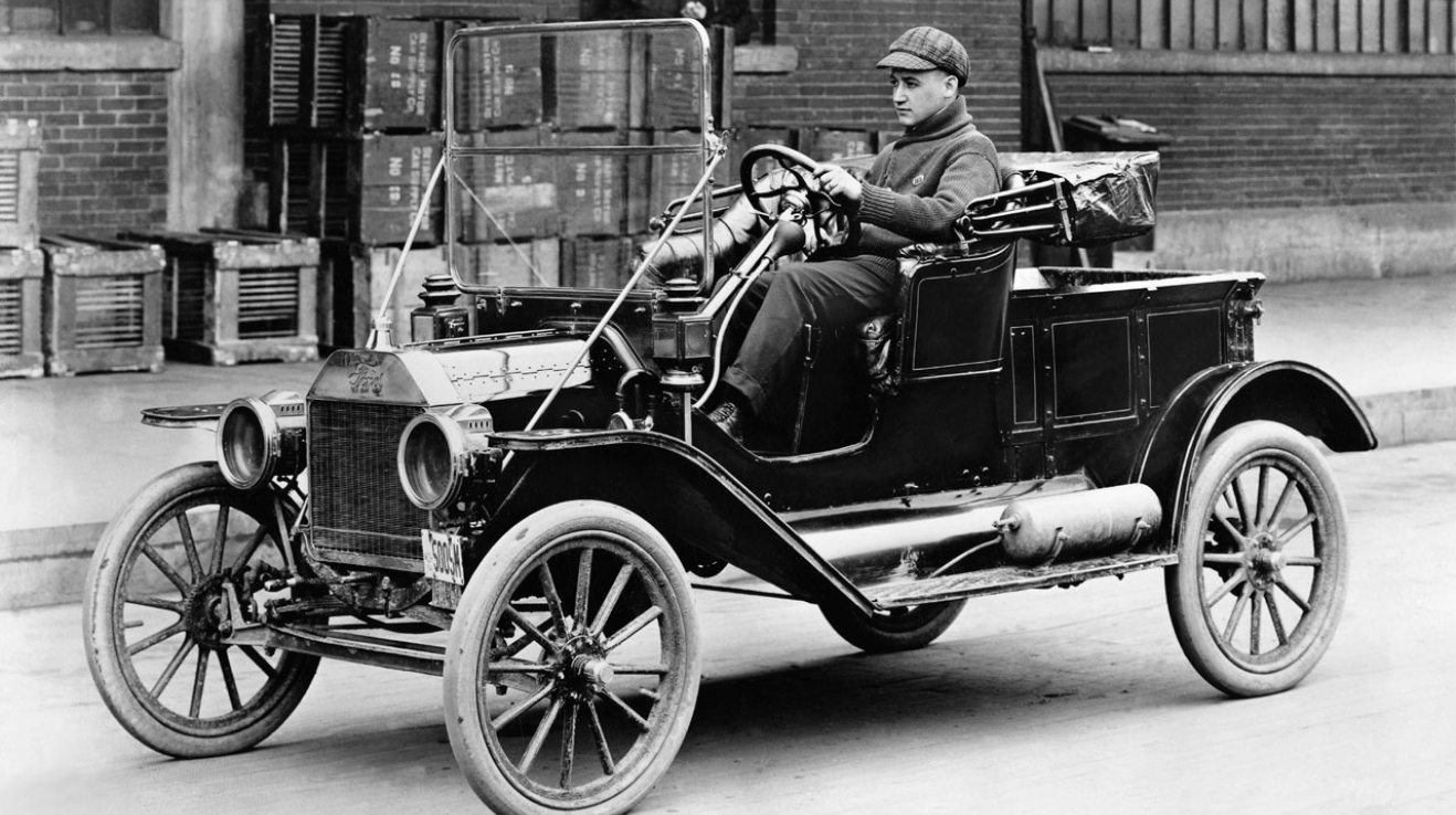 Ford Model T - automobil, který v roce 1908 změnil svět.