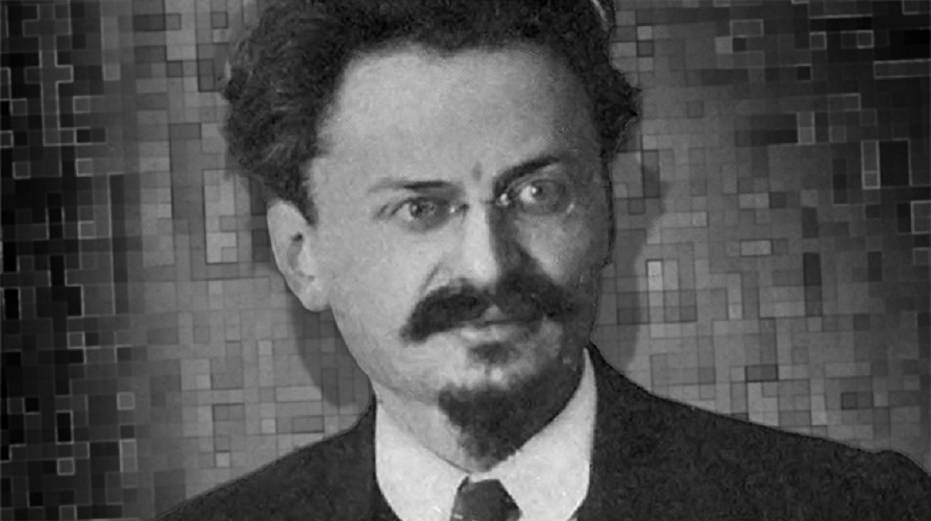 Lev Davidovič Trockij, komunista, který prohrál mocenský souboj se Stalinem a na jeho rozkaz byl zavražděn cepínem.