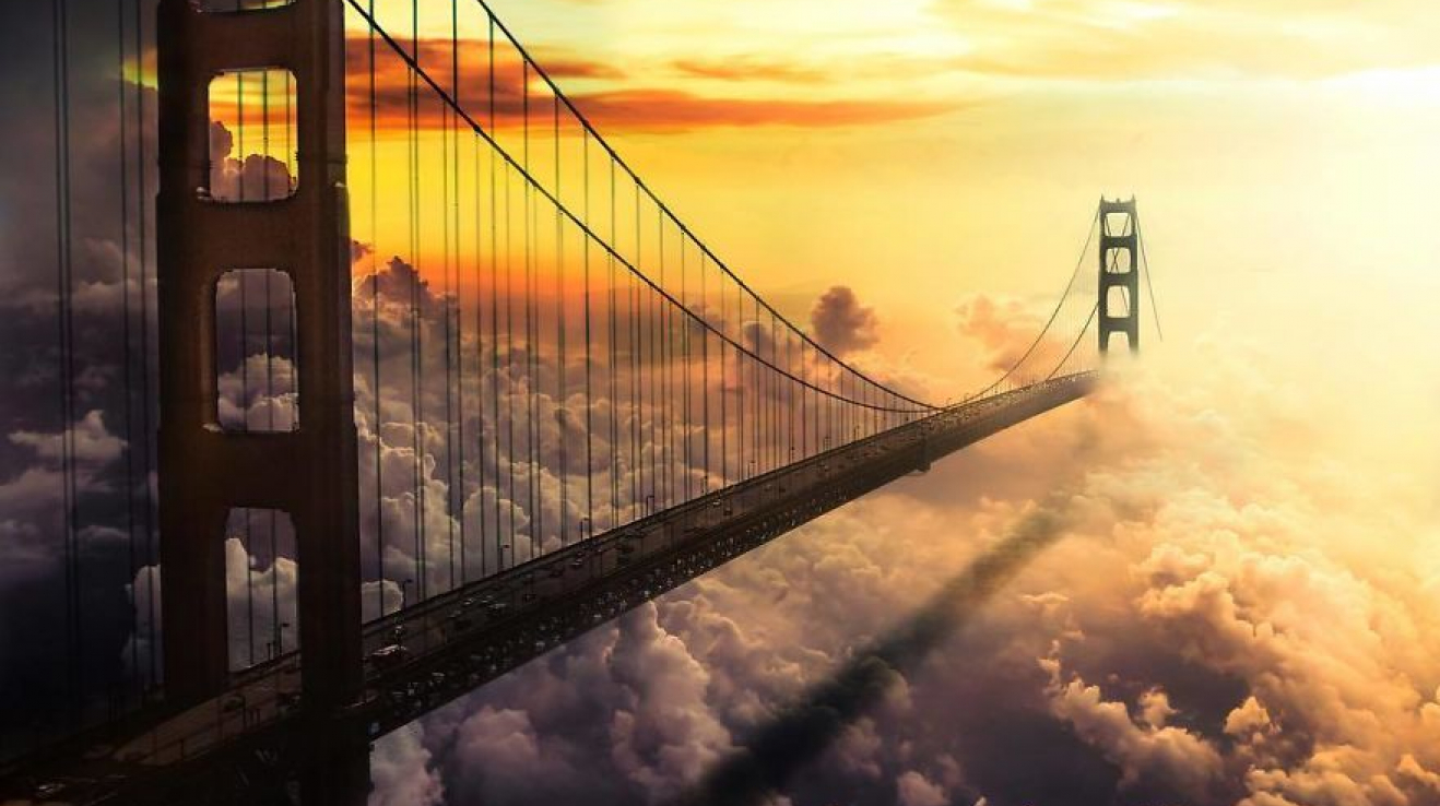 Most v oblacích