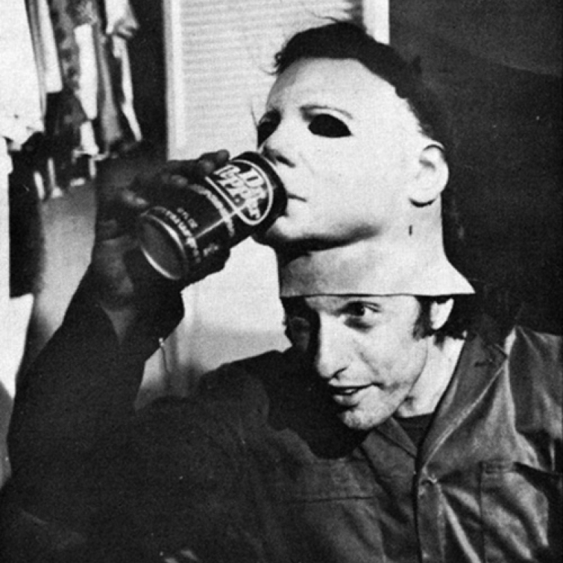 Halloween: Ta maska je fakt maska?