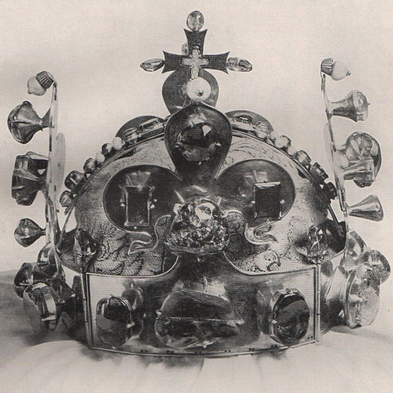 Snímek svatováclavské koruny z doby druhé světové války