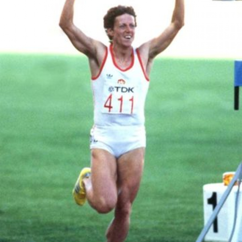 Přesně před 35 lety vytvořila Jarmila Kratochvílová světový rekord, který nebyl dosud překonán. Půlku zaběhla v neuvěřitelném čase 1:53:28.