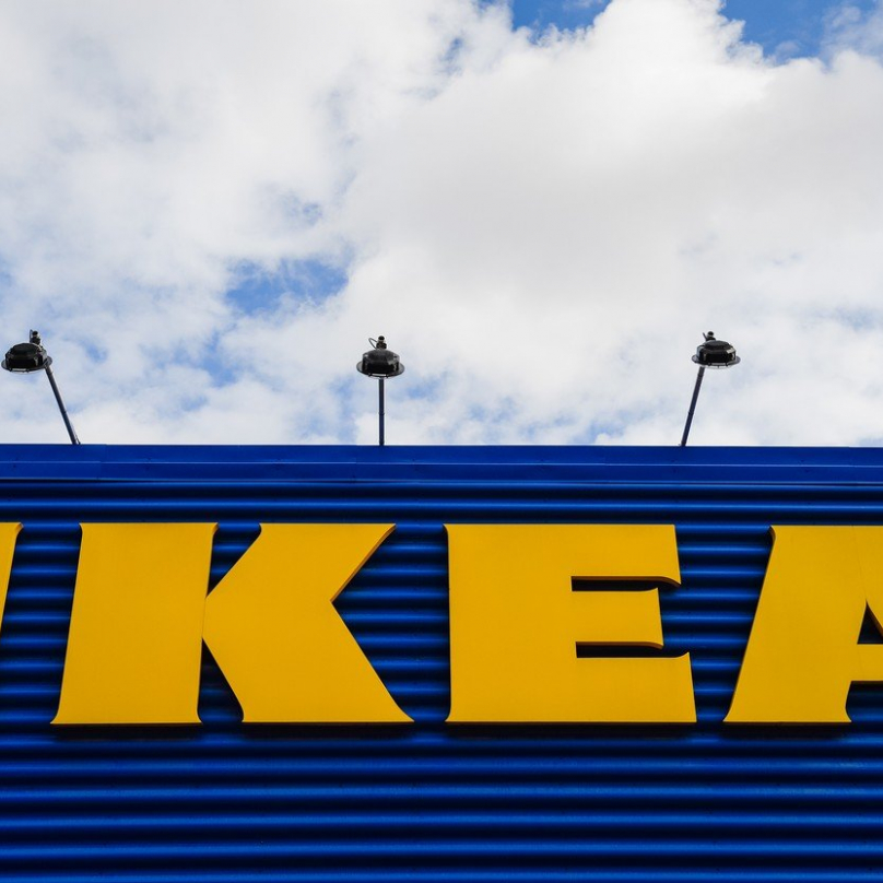 Firmu IKEA Kamprad založil v sedmnácti letech, když za vzorné studium dostal finanční obnos od otce.