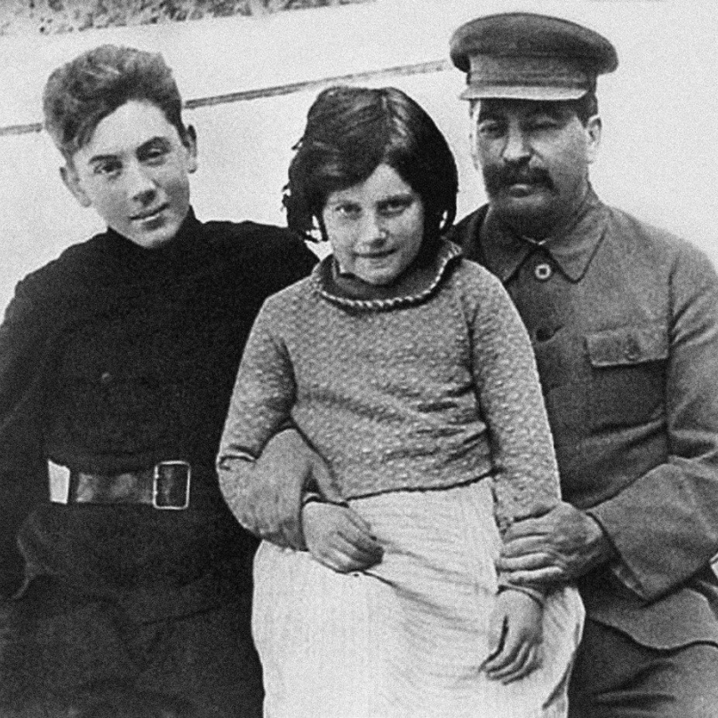 Жива Ли Дочь Сталина Светлана Аллилуева Фото
