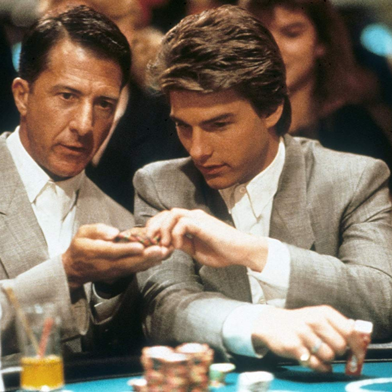 Dustin Hoffman jako nezapomenutelný Rain Man (1988). Na snímku s Tomem Cruisem.