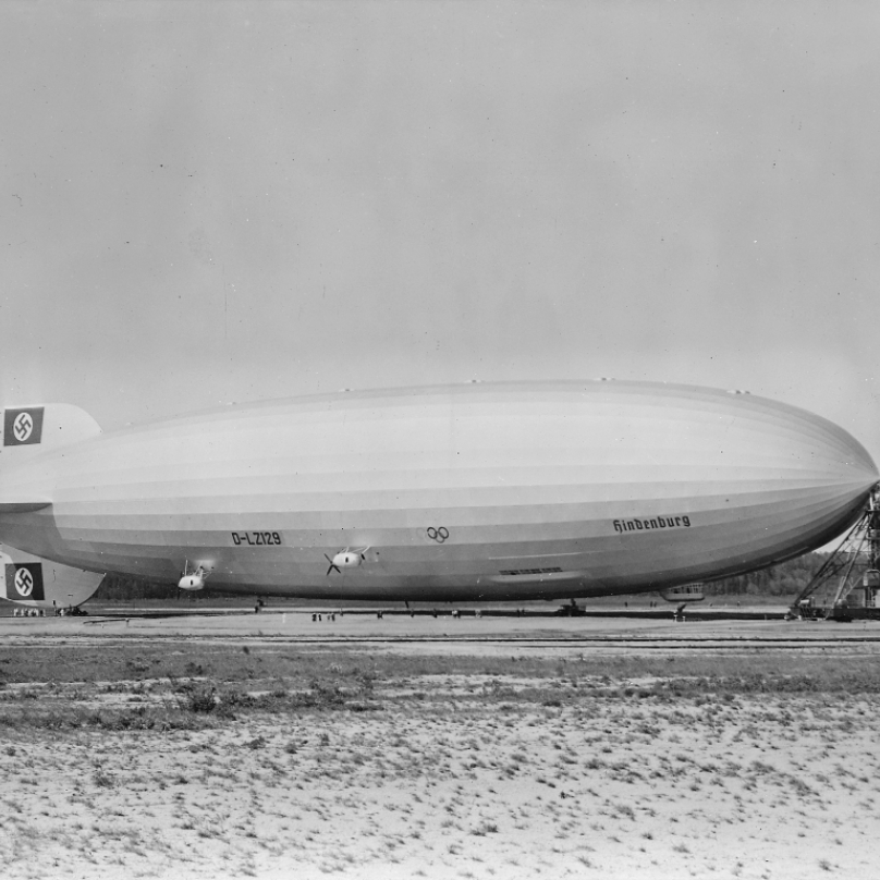 Havárie Hindenburgu Výbuch největšího létajícího stroje