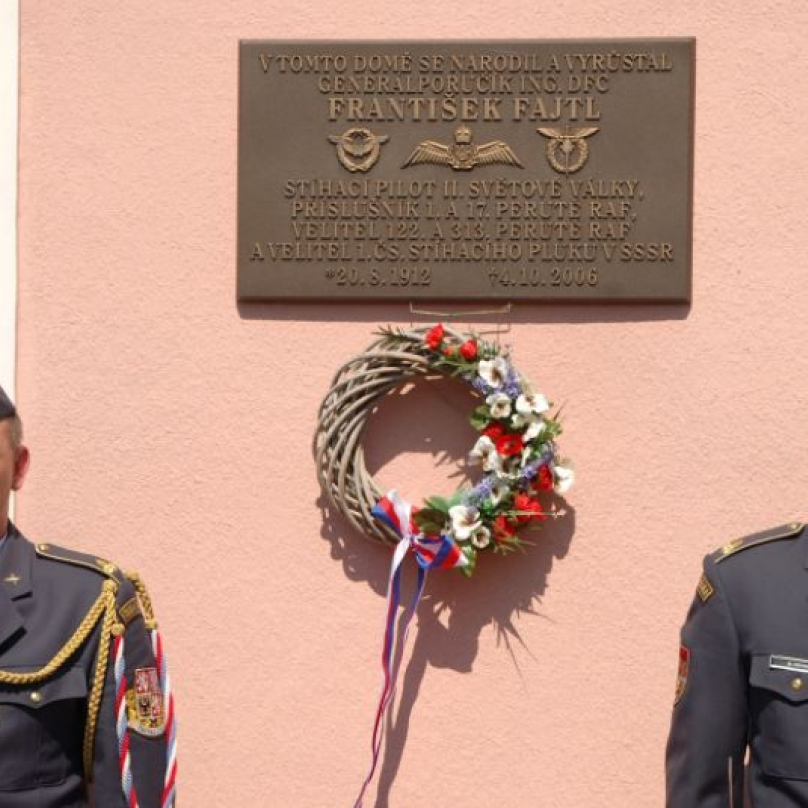 Rodný dům Františka Fajtla v Doníně na Lounsku. Zde vyrůstal válečný hrdina.