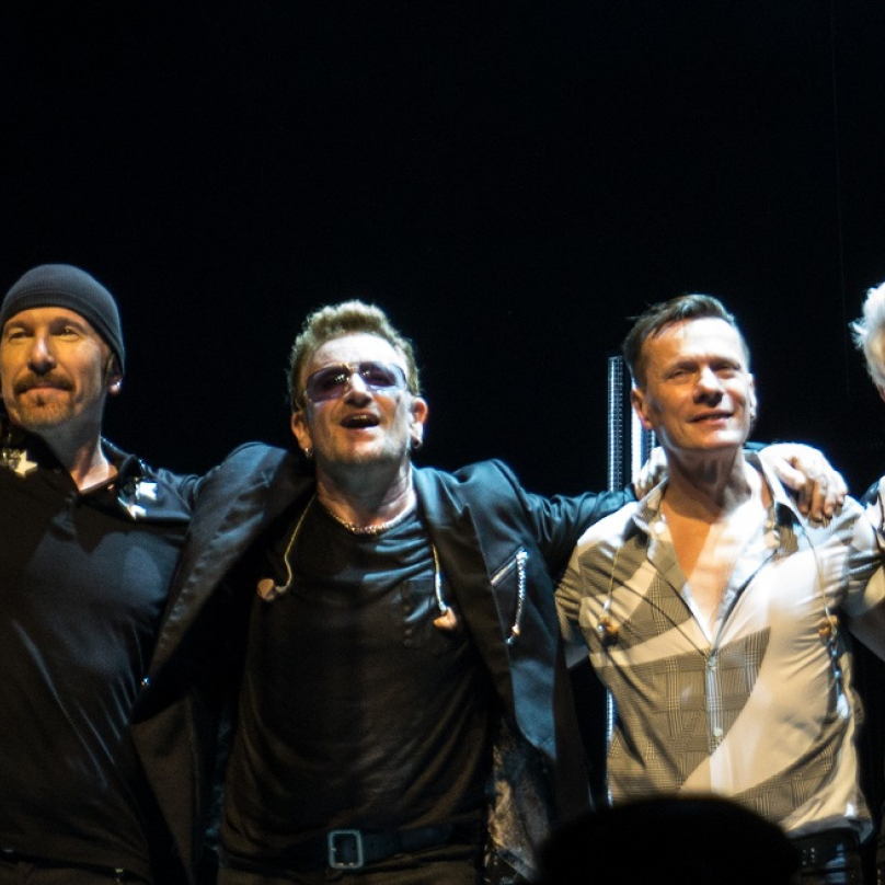 Dnes jsou U2 jednou z nejslavnějších rockových kapel všech dob. Na vrchol ale vedla dlouhá cesta.